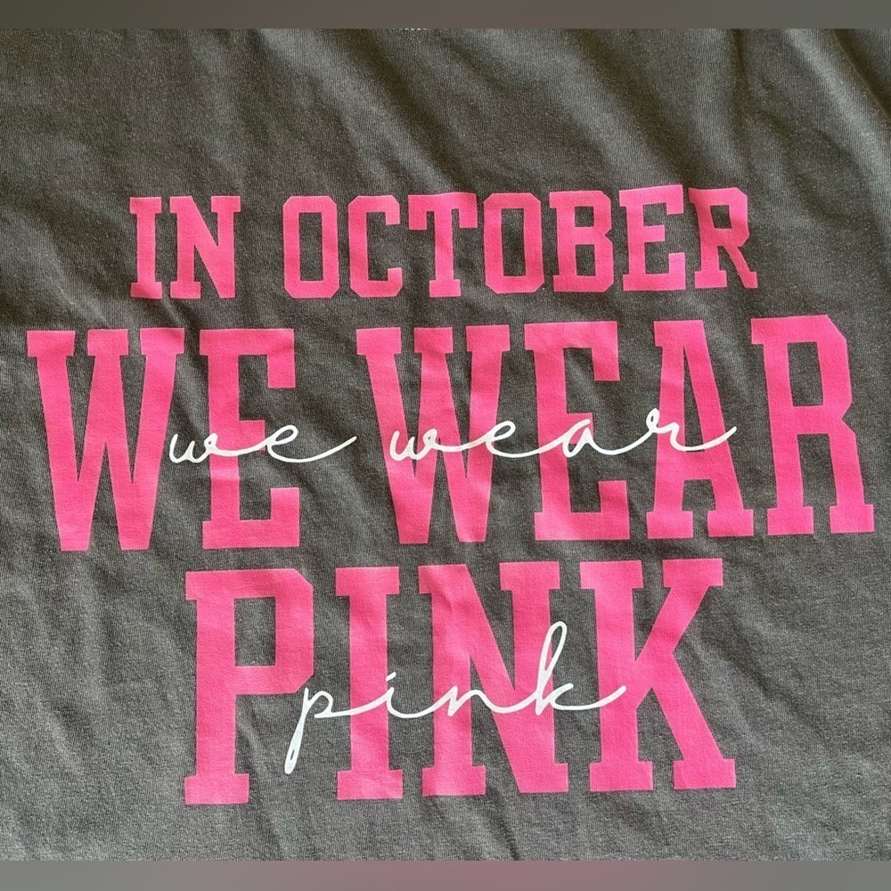 Comfort Colors In October We Wear Pink T Shirt Womens Large Gray Pink NWOT - Picture 9 of 11